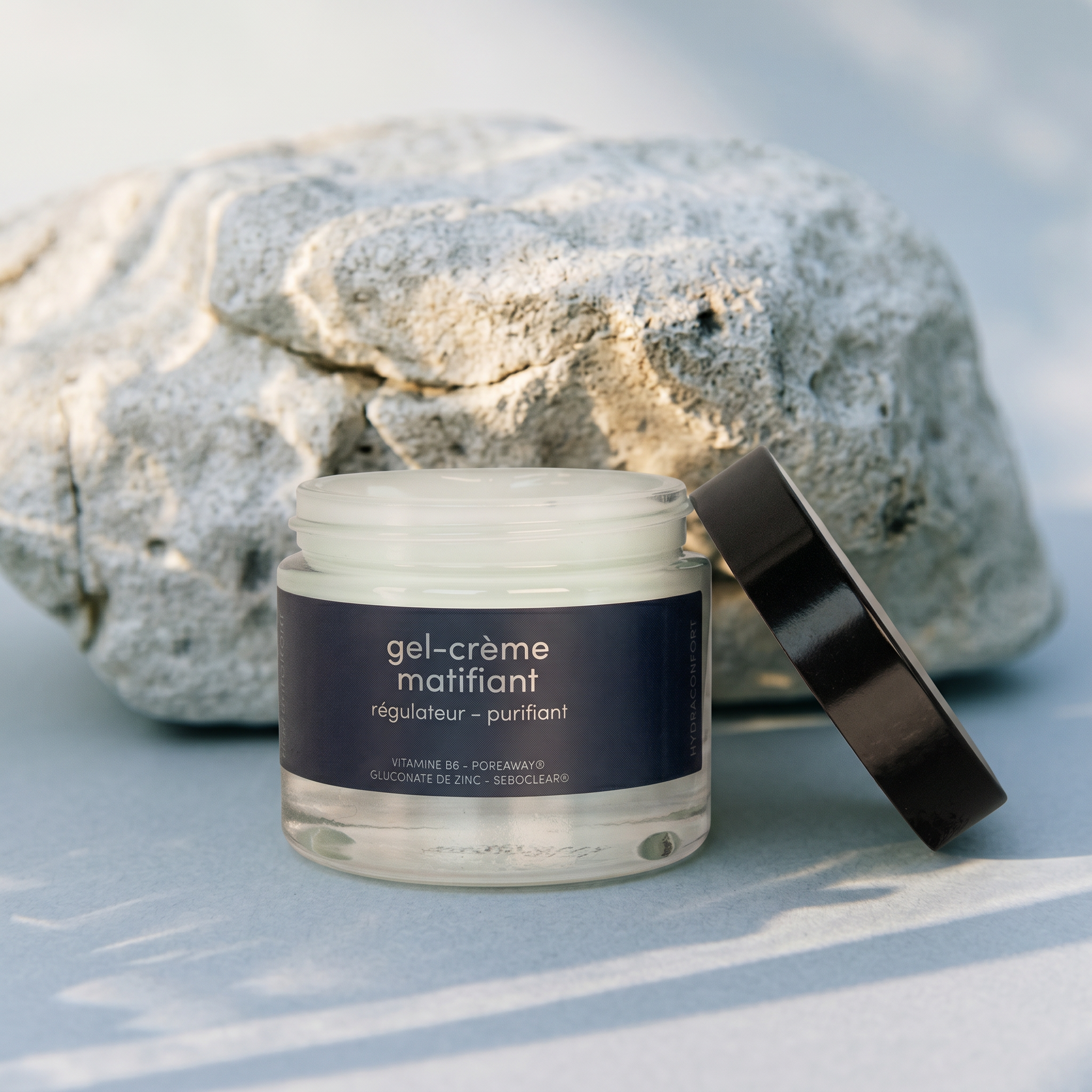 Gel crème matifiant Frank Falleur dans un univers premium, soin visage homme à effet mat longue durée.